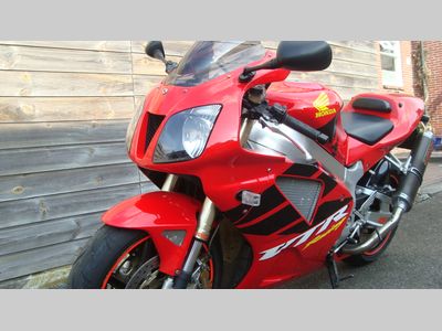 HONDA VTR 1000 SP 1 – foto 3