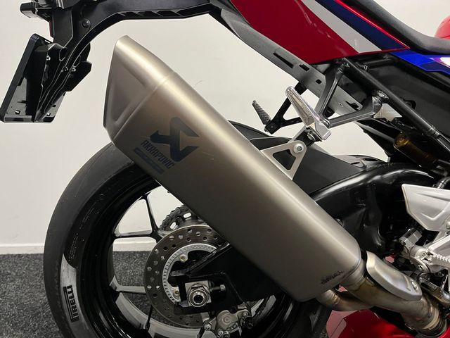 honda - cbr-1000-rr-r-fireblade-sp