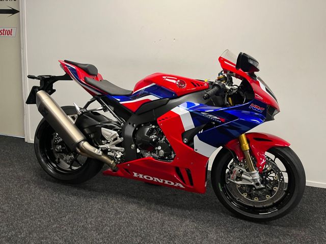 honda - cbr-1000-rr-r-fireblade-sp