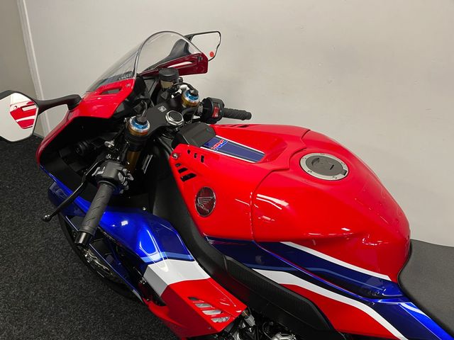 honda - cbr-1000-rr-r-fireblade-sp