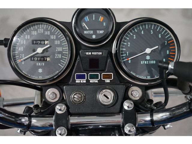 suzuki - gt-750