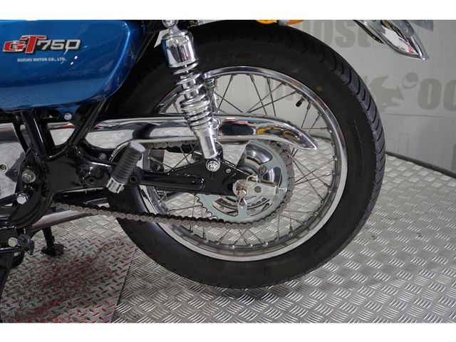 suzuki - gt-750