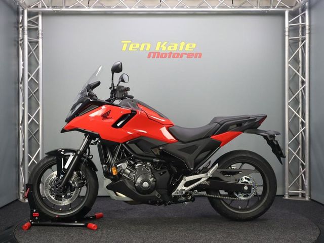 honda - nc-750-x-dct