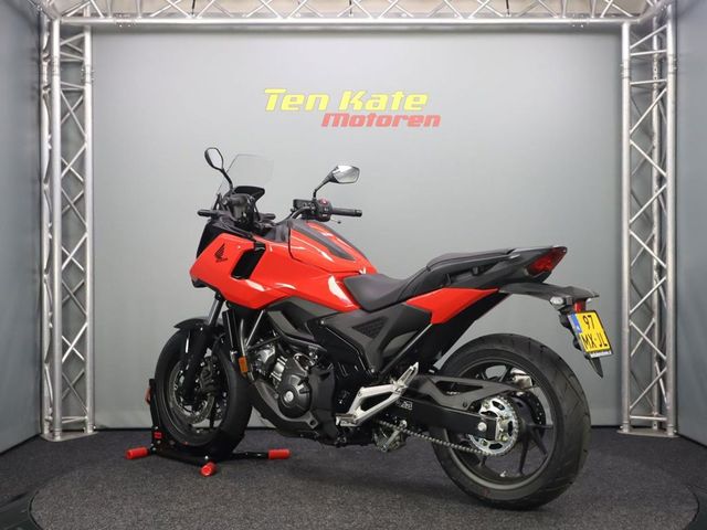 honda - nc-750-x-dct
