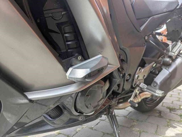 kawasaki - z-1000-sx-abs
