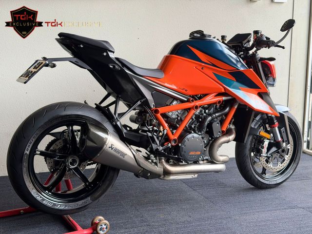 ktm - 1290-super-duke-r