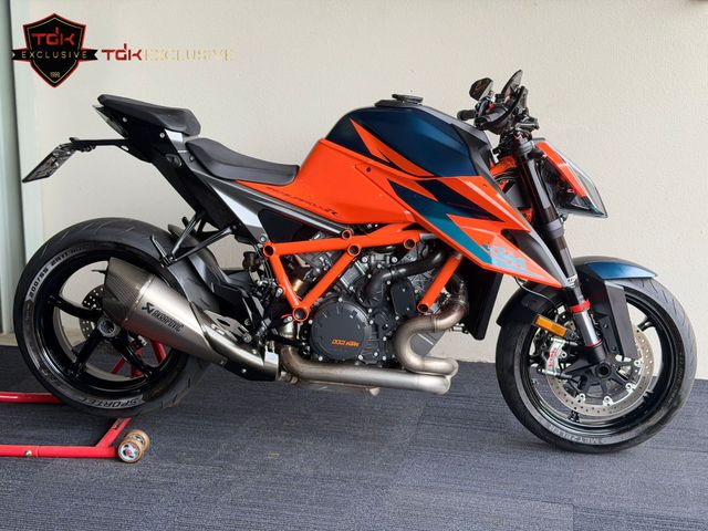 ktm - 1290-super-duke-r