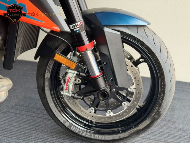 ktm - 1290-super-duke-r