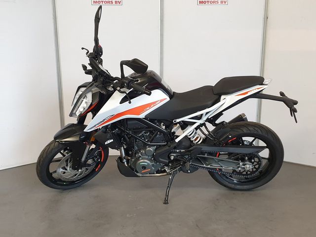 ktm - 390-duke-abs