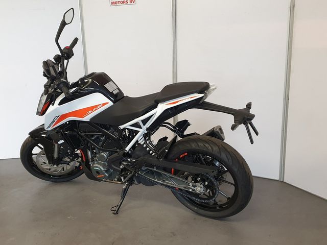 ktm - 390-duke-abs