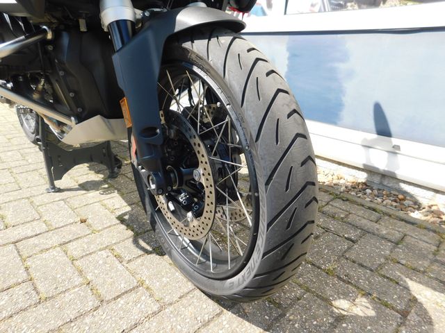 bmw - r-1300-gs-adventure-trophy