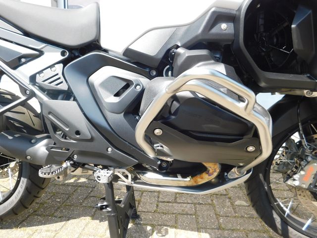 bmw - r-1300-gs-adventure-trophy