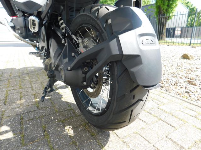 bmw - r-1300-gs-adventure-trophy