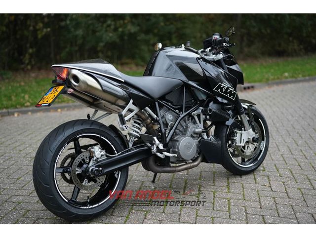 ktm - 990-super-duke