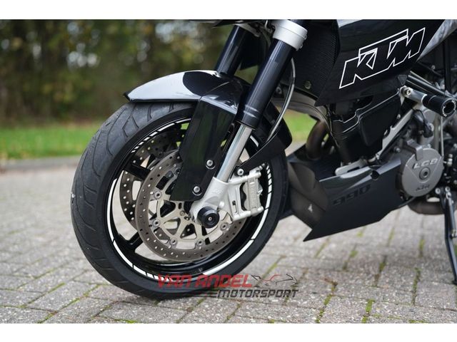 ktm - 990-super-duke