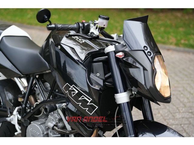 ktm - 990-super-duke