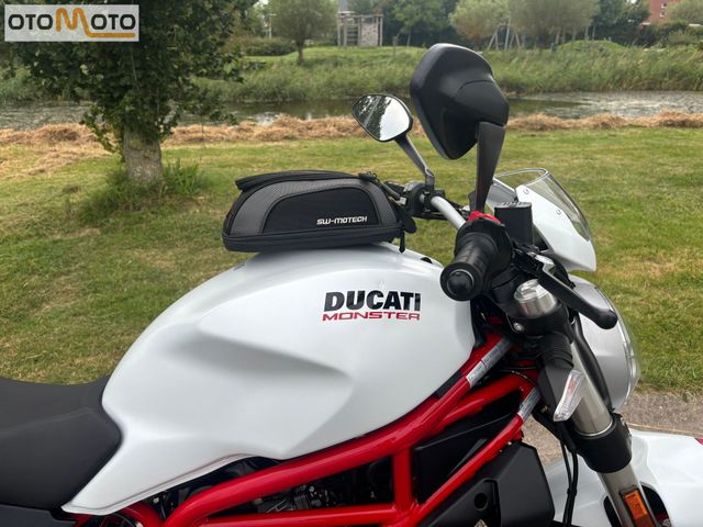 ducati - monster-797