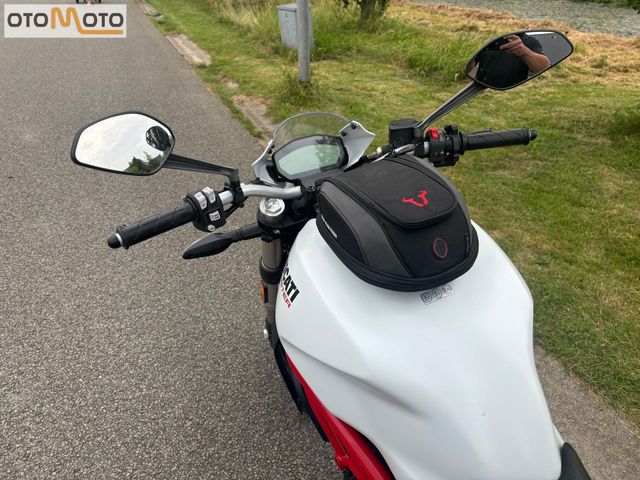 ducati - monster-797