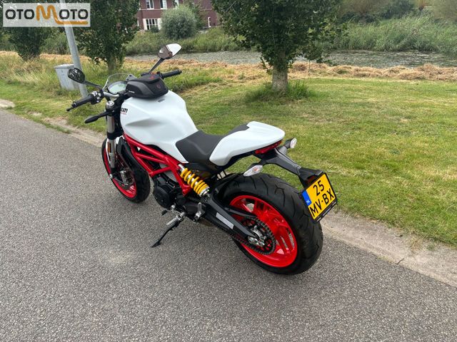 ducati - monster-797
