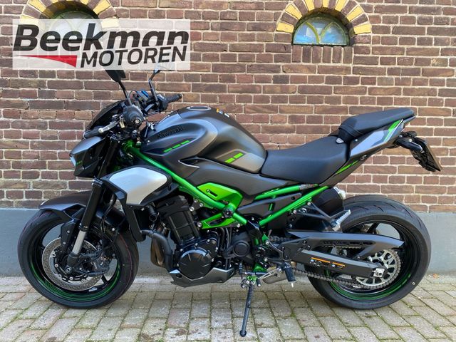 kawasaki - z900