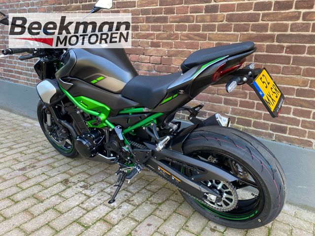 kawasaki - z900