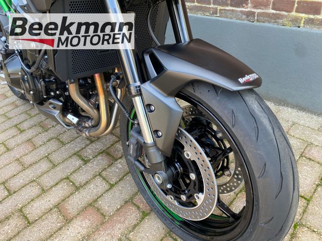 kawasaki - z900
