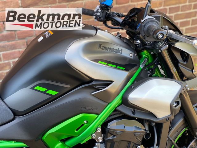 kawasaki - z900