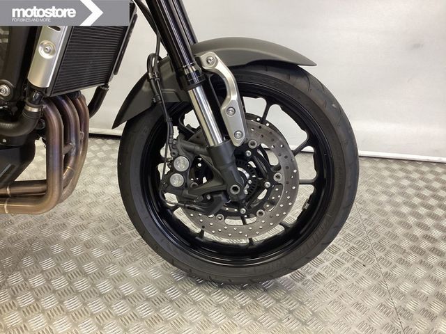 yamaha - xsr-900-abs