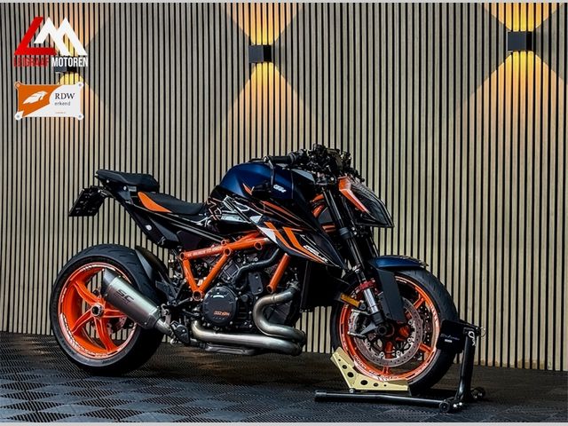 ktm - 1290-super-duke-r