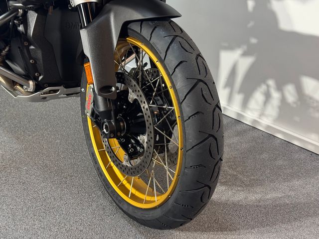 bmw - r-1300-gs