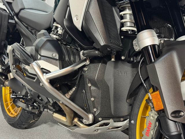 bmw - r-1300-gs