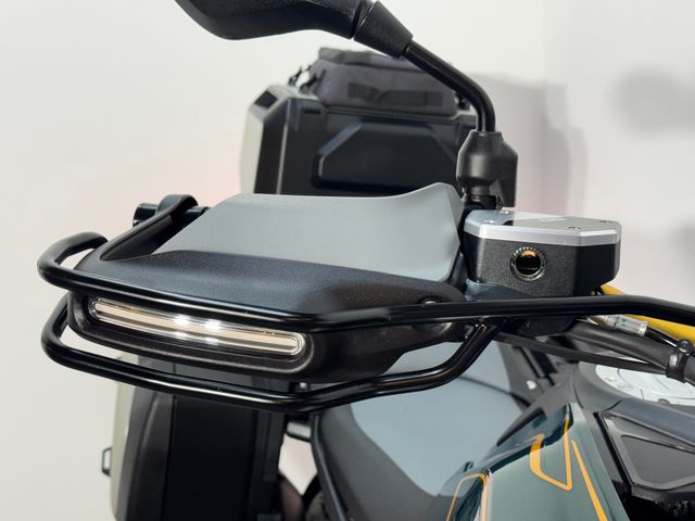 bmw - r-1300-gs