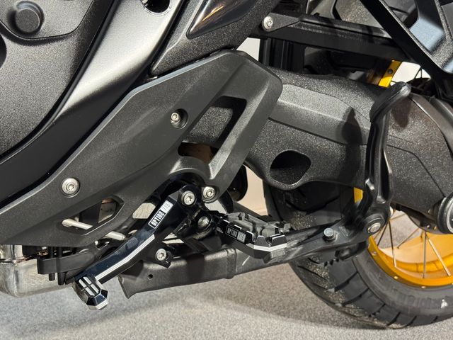 bmw - r-1300-gs