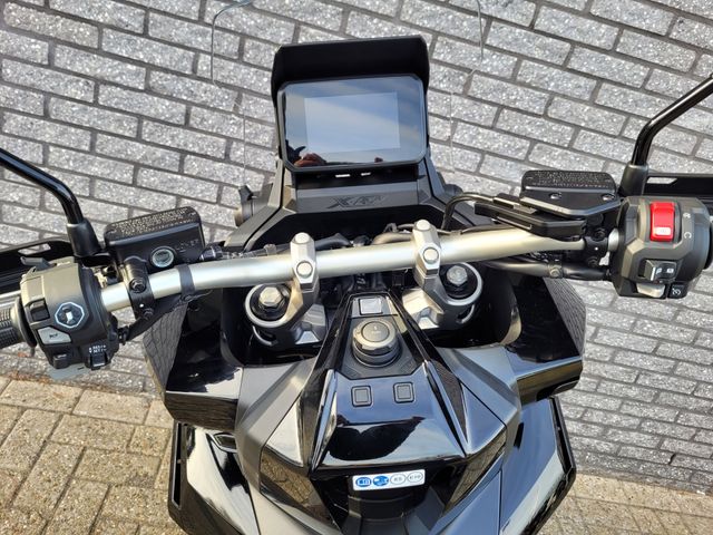 honda - x-adv