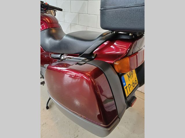 honda - st-1100-pan-european-abs-tcs