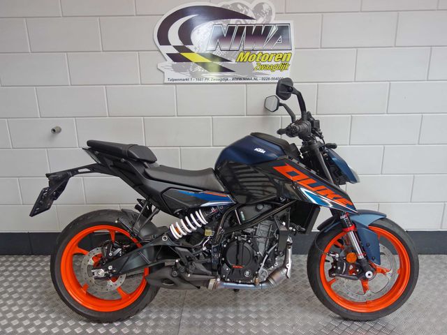 ktm - 125-duke