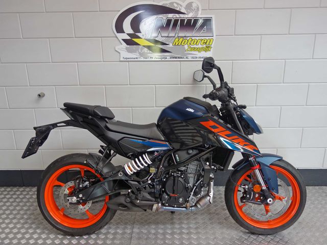 ktm - 125-duke