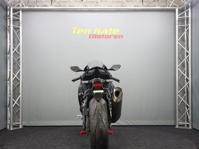 honda - cbr-1000-rr-fireblade-sp