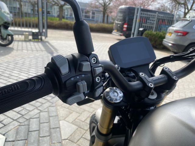 benelli - leoncino-800