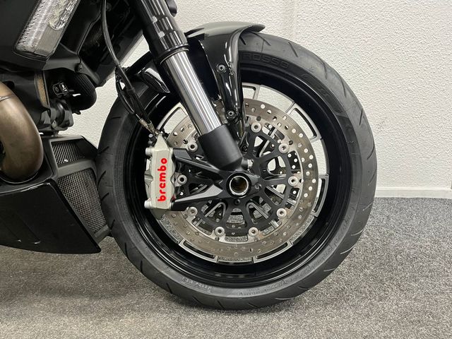 ducati - diavel