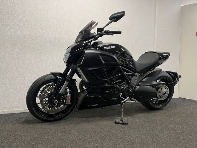 ducati - diavel