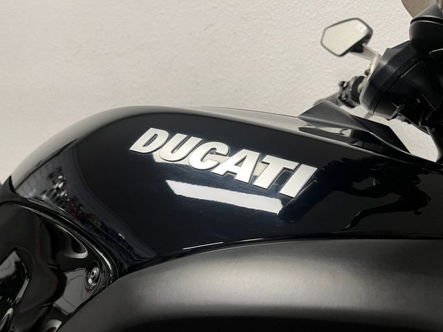 ducati - diavel