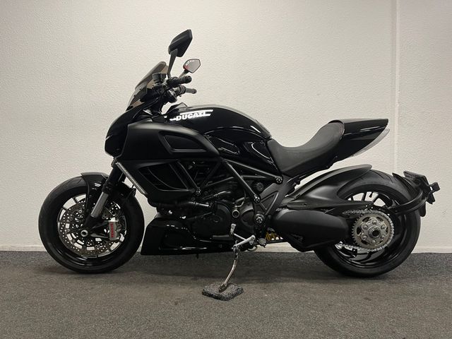 ducati - diavel
