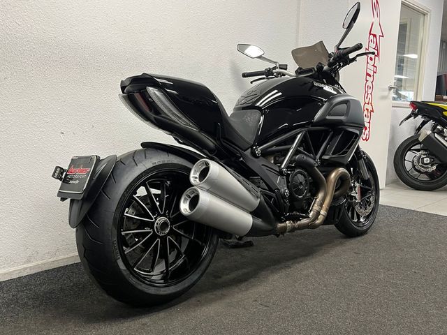 ducati - diavel