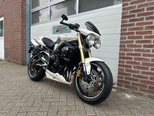triumph - street-triple-675