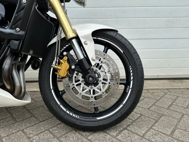 triumph - street-triple-675