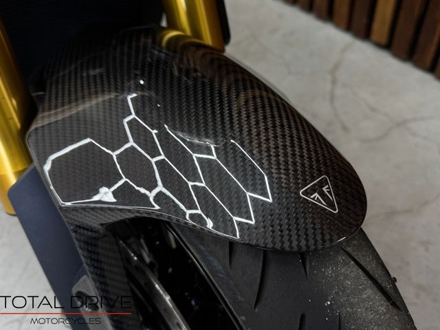 triumph - speed-triple-1200-rs