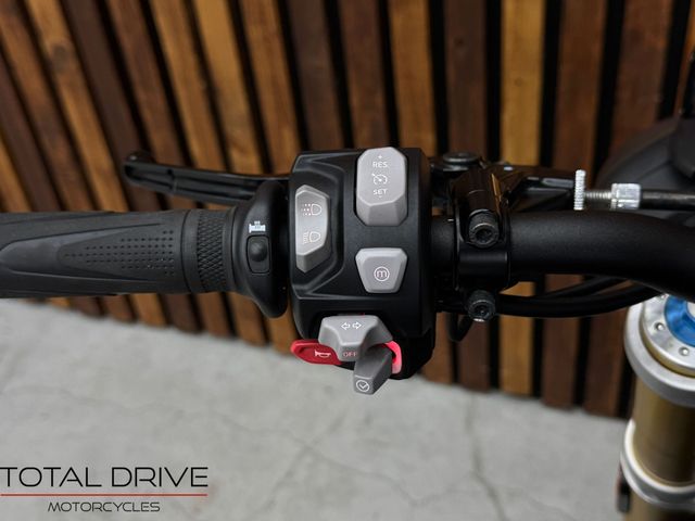 triumph - speed-triple-1200-rs