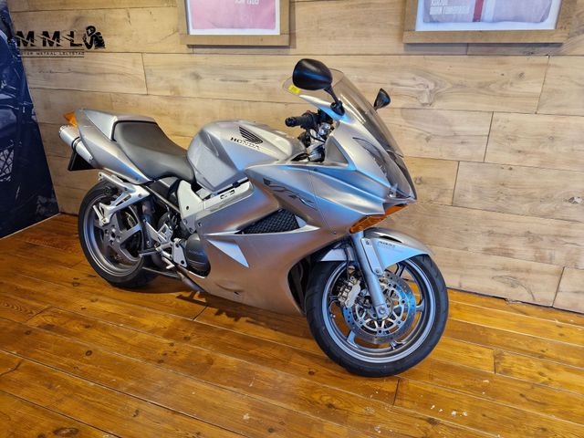 honda - vfr-800