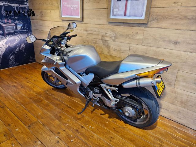 honda - vfr-800